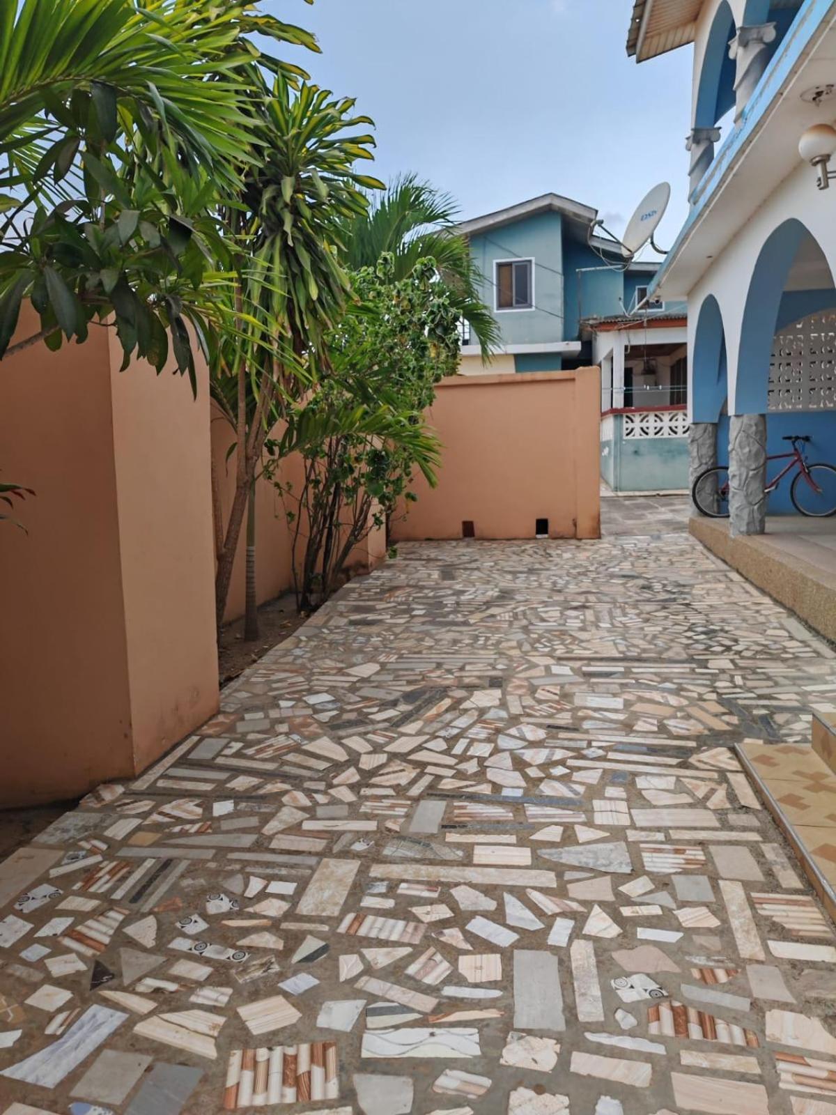 Elizz Guest House Janman Экстерьер фото