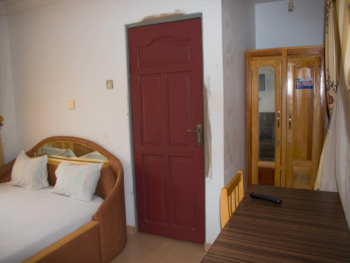 Elizz Guest House Janman Экстерьер фото